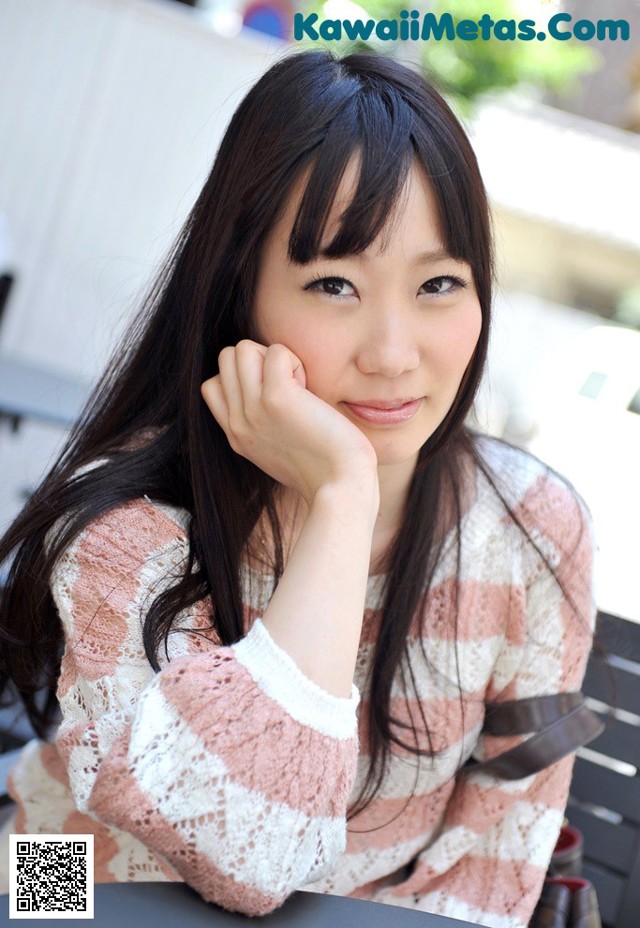 Reina Kiriyama - Neona Latina Girlfrend No.75833d