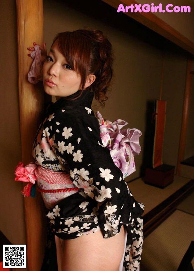 Minako Sawada - Indya Club Seventeen No.cff043